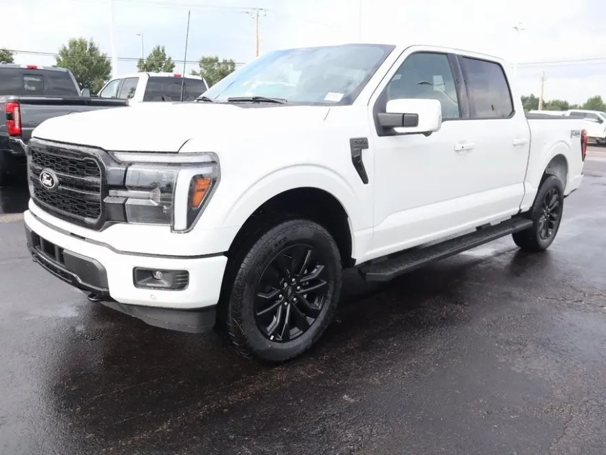 2025 Ford F-150 Lariat photo 1