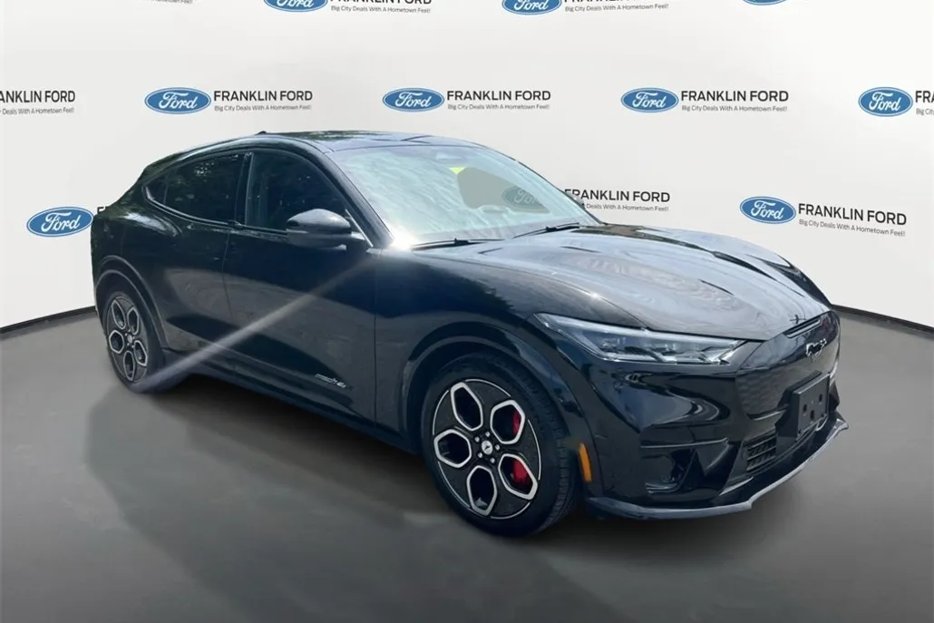2022 Ford Mustang Mach-E GT photo 1