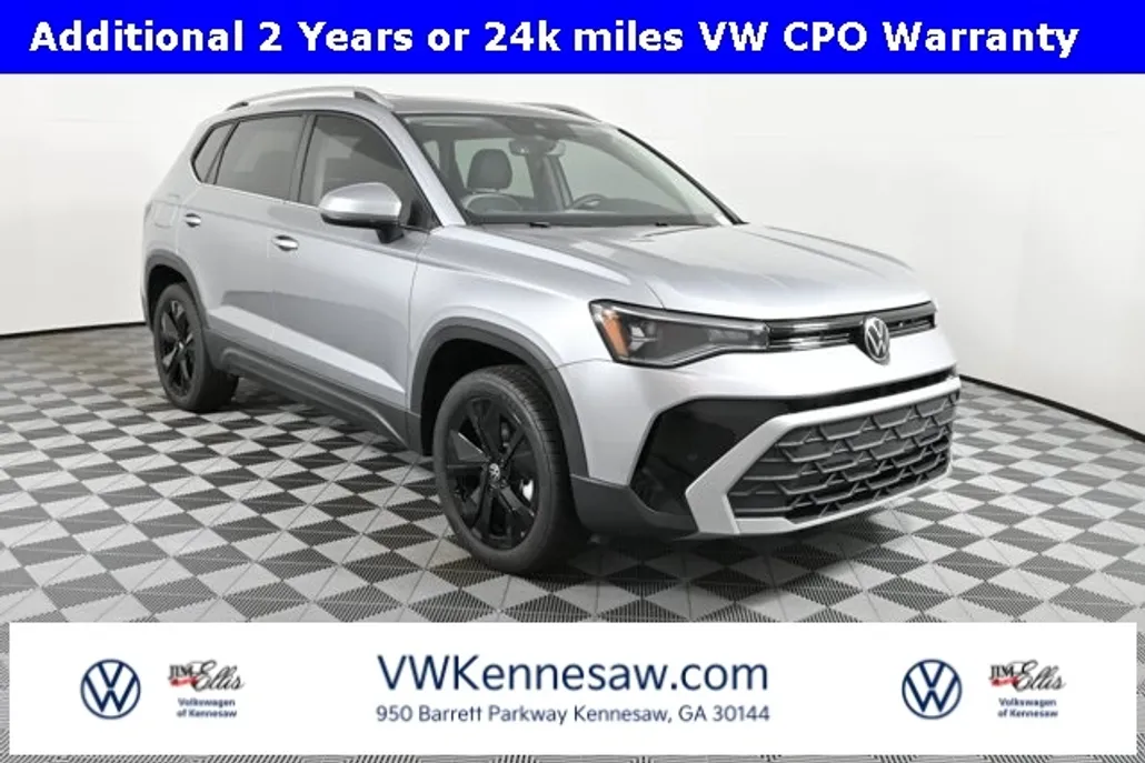 2025 Volkswagen Taos SE photo 1
