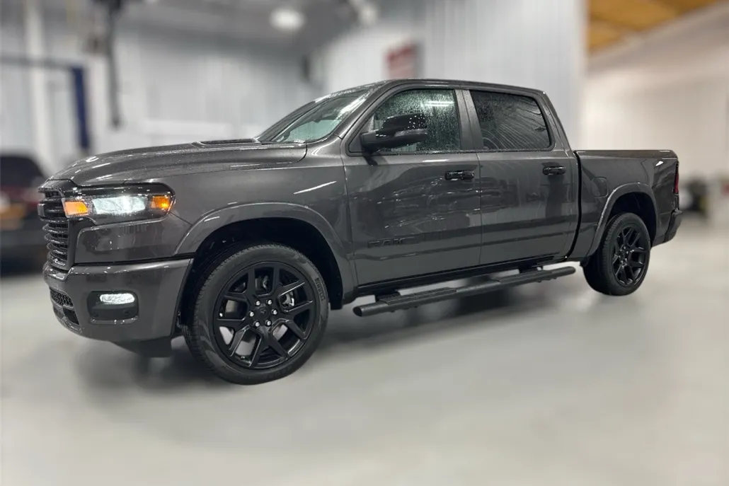 2025 Ram 1500 Laramie photo 1