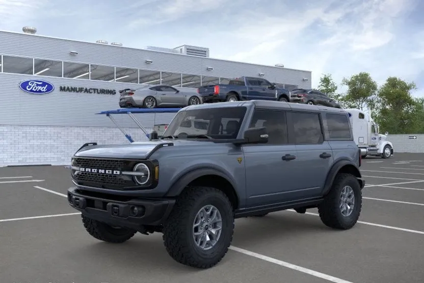 2025 Ford Bronco Badlands photo 1