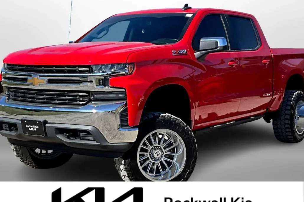 2020 Chevrolet Silverado 1500 LT photo 1