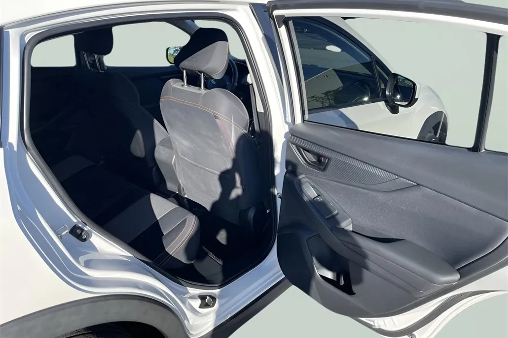 2019 Subaru Crosstrek 2.0i Premium photo 1