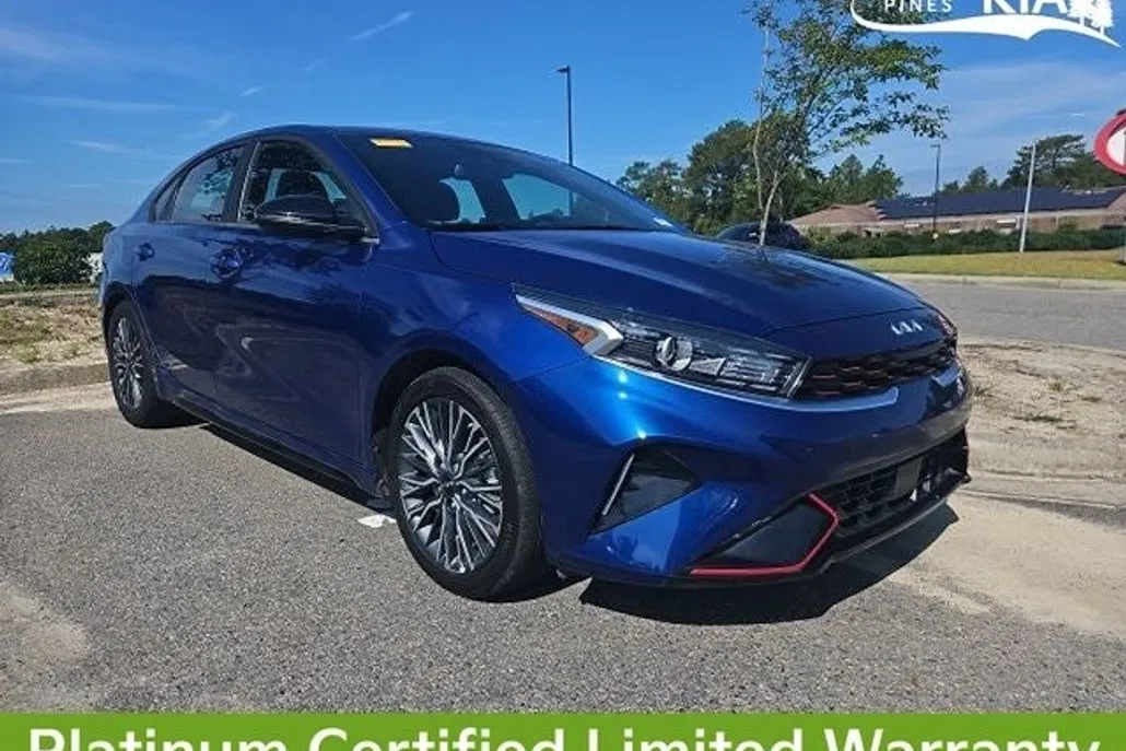 2024 Kia Forte GT-Line photo 1