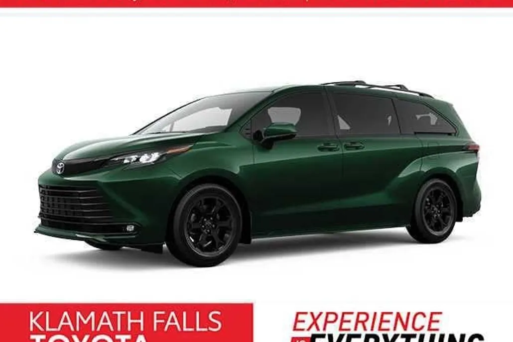 2025 Toyota Sienna Woodland Edition photo 1