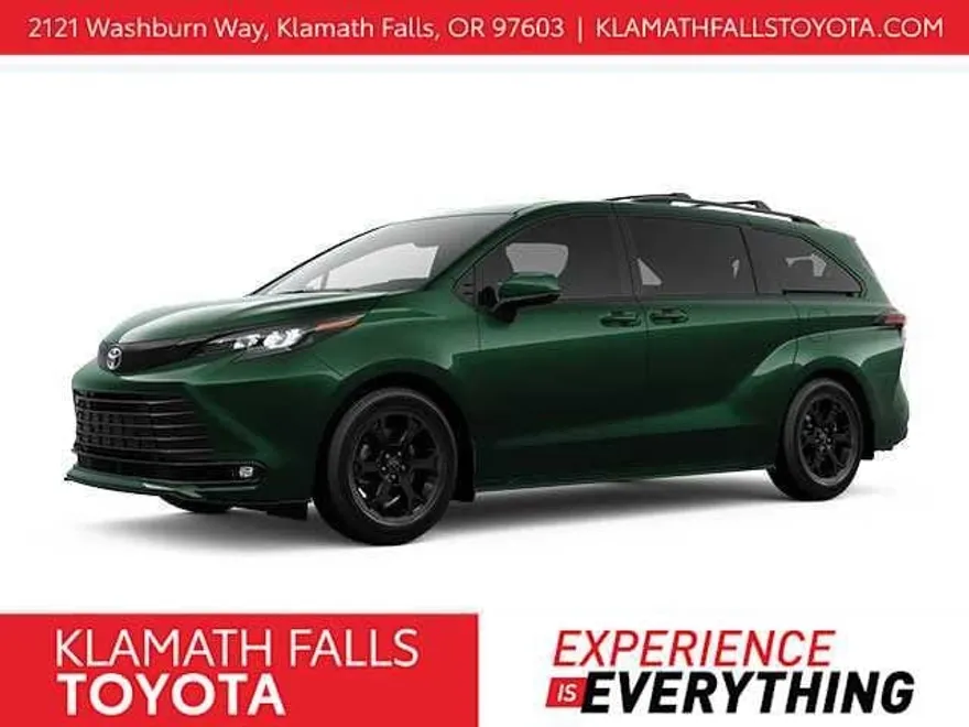 2025 Toyota Sienna Woodland Edition photo 1