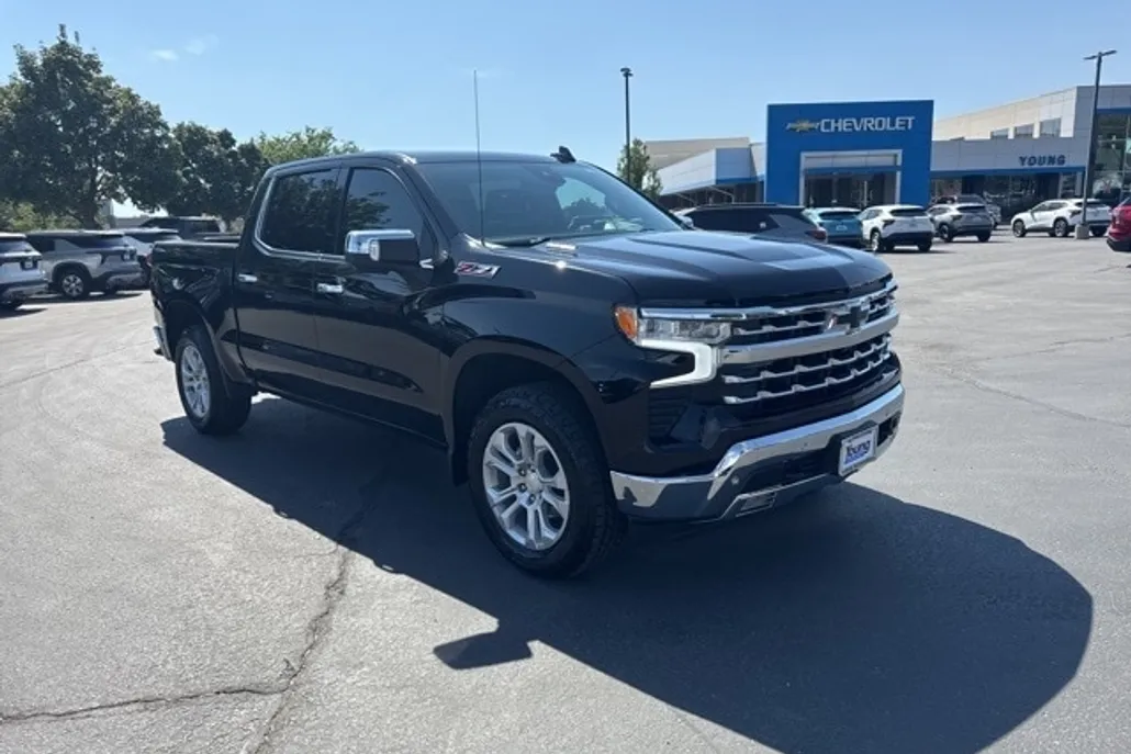 2023 Chevrolet Silverado 1500 LTZ photo 1