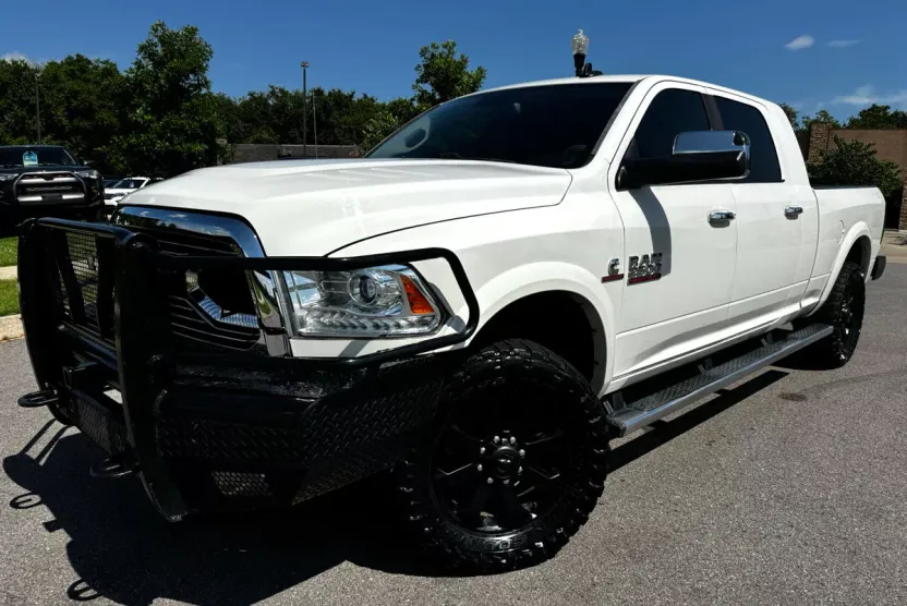 2017 Ram 2500 Laramie photo 1