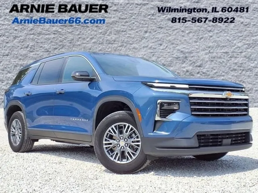 2024 Chevrolet Traverse photo 1
