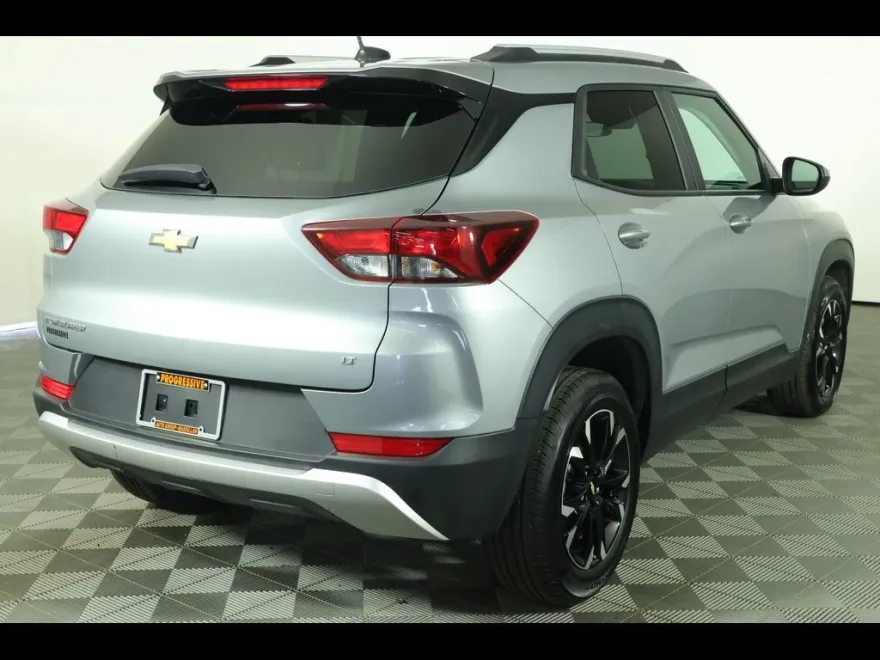 2023 Chevrolet Trailblazer LT photo 1