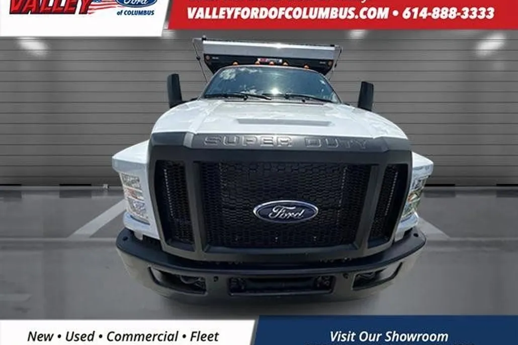 2024 Ford F-750 photo 1