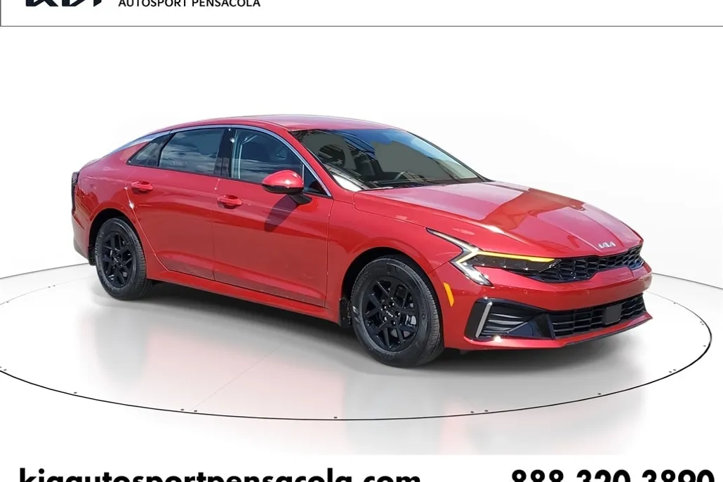2025 Kia K5 LXS photo 1