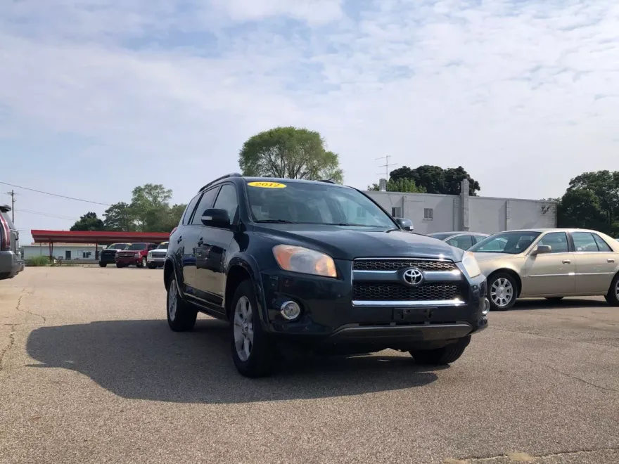 2012 Toyota RAV4 Limited photo 1