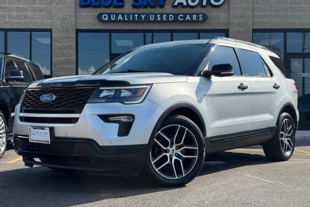 2018 Ford Explorer Sport photo 1