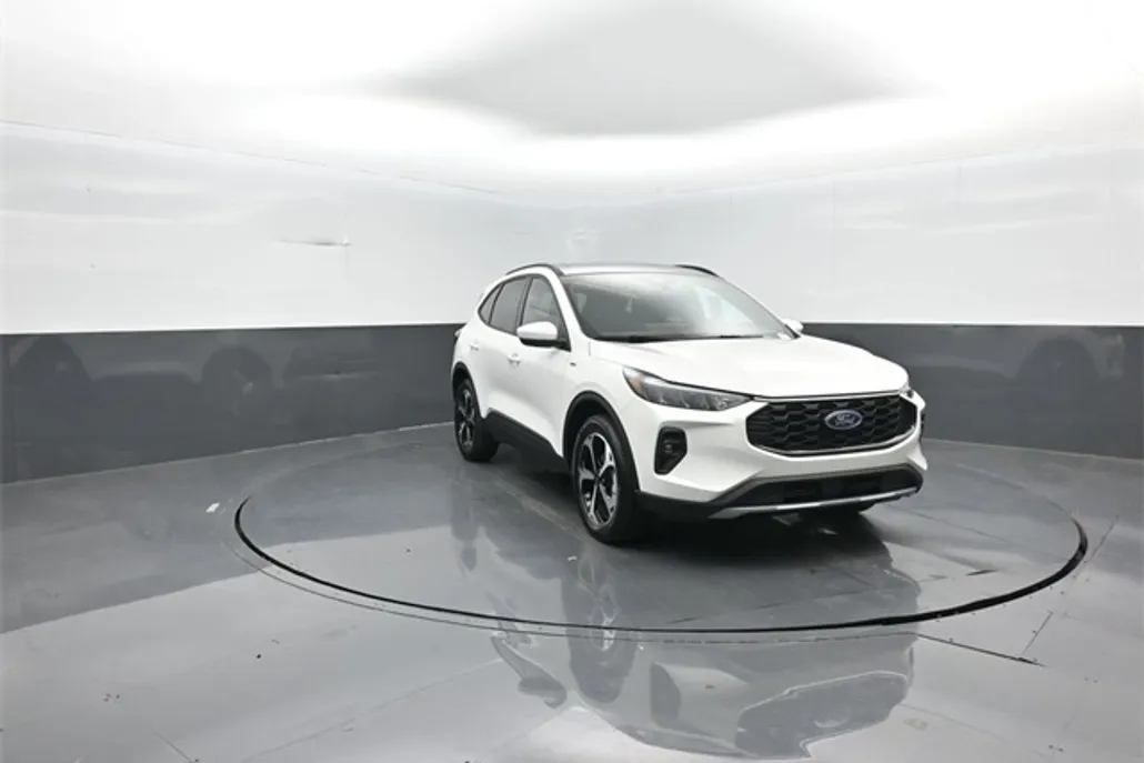 2025 Ford Escape ST-Line Select photo 1