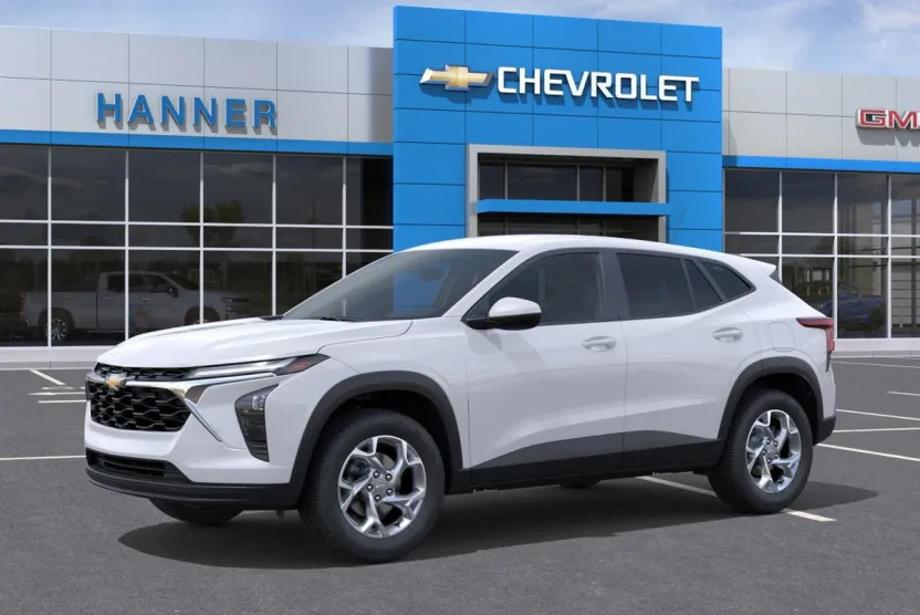 2025 Chevrolet Trax LS photo 1