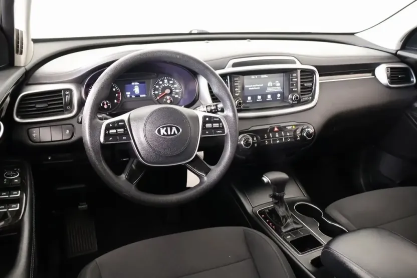 2020 Kia Sorento LX photo 1