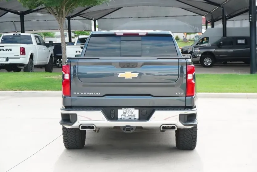 2022 Chevrolet Silverado 1500 LTZ photo 1