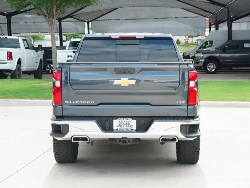 2022 Chevrolet Silverado 1500 LTZ photo 1