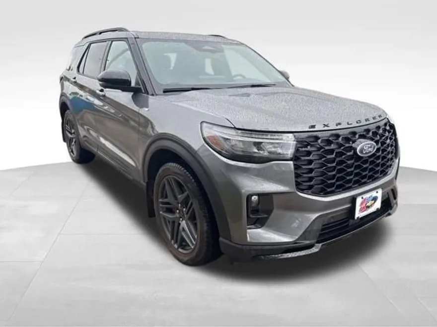 2025 Ford Explorer ST-Line photo 1