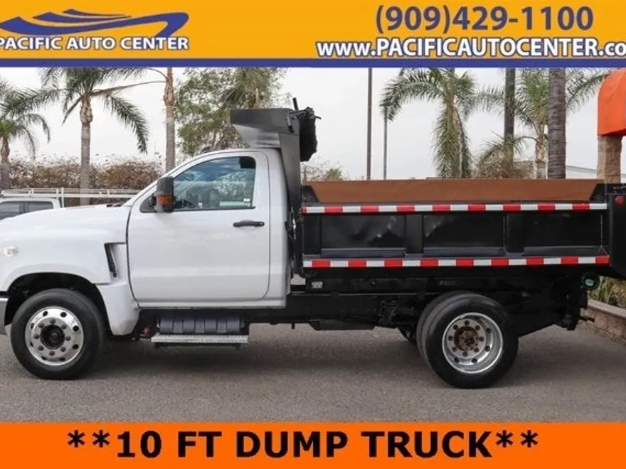 2019 Chevrolet Silverado 4500HD Work Truck photo 1