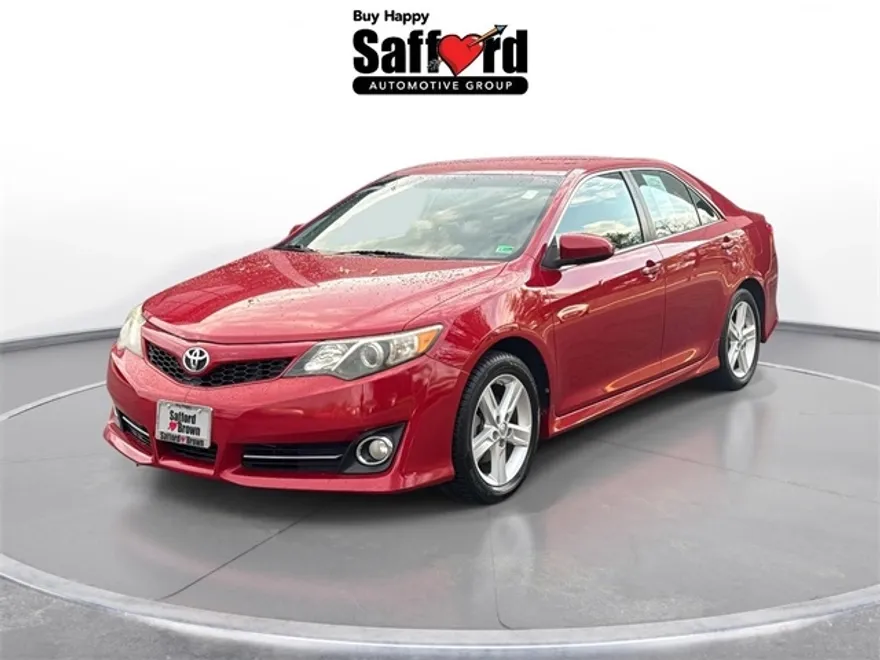 2014 Toyota Camry L photo 1
