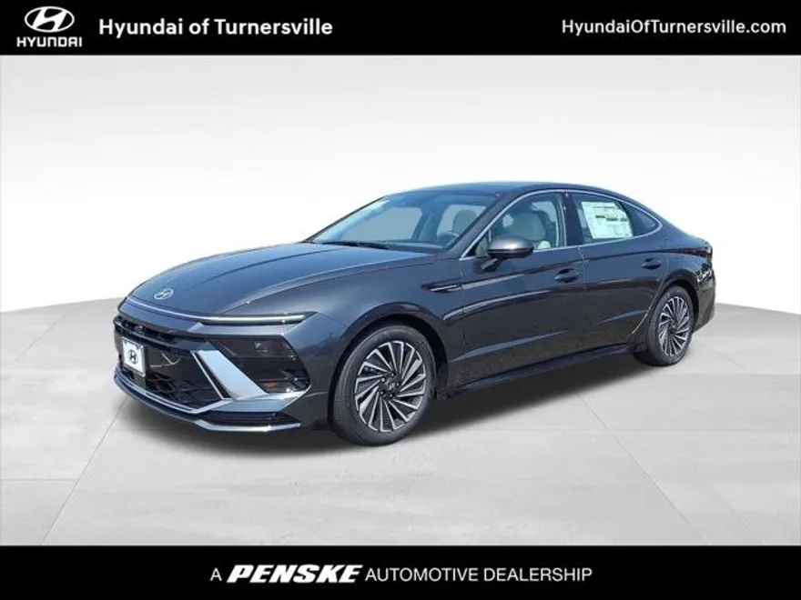 2025 Hyundai Sonata Hybrid Limited photo 1