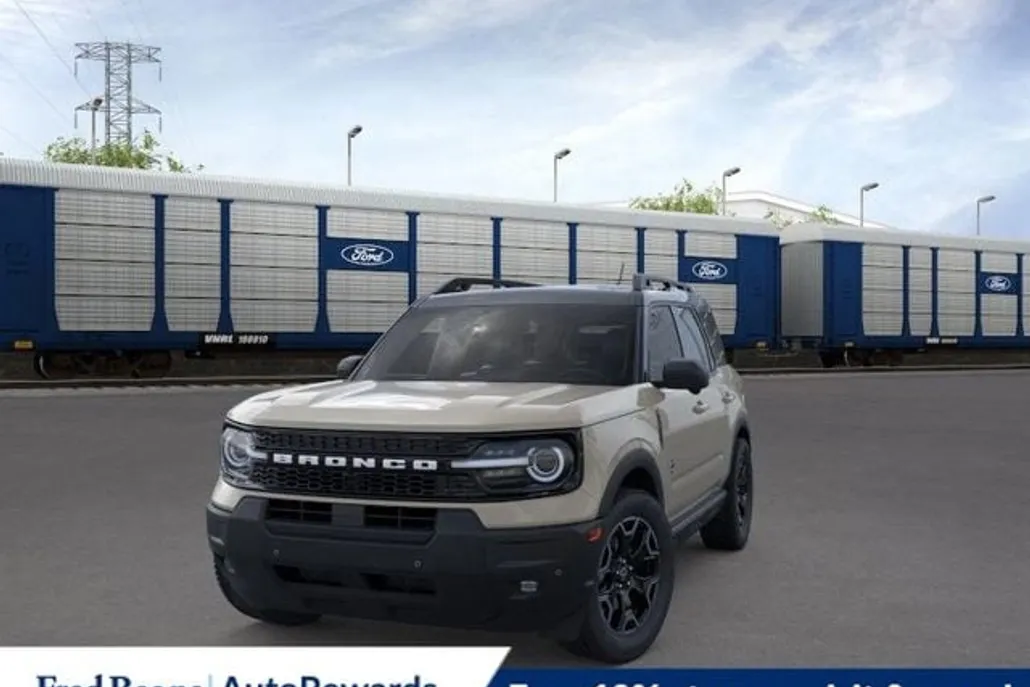 2025 Ford Bronco Sport Outer Banks photo 1