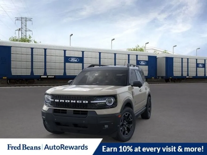 2025 Ford Bronco Sport Outer Banks photo 1