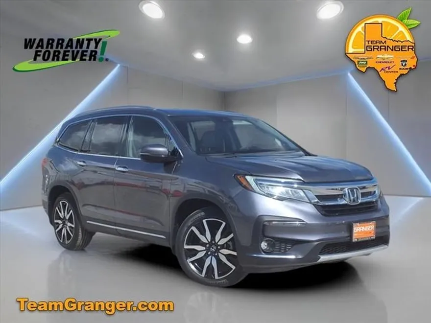 2022 Honda Pilot Touring photo 1