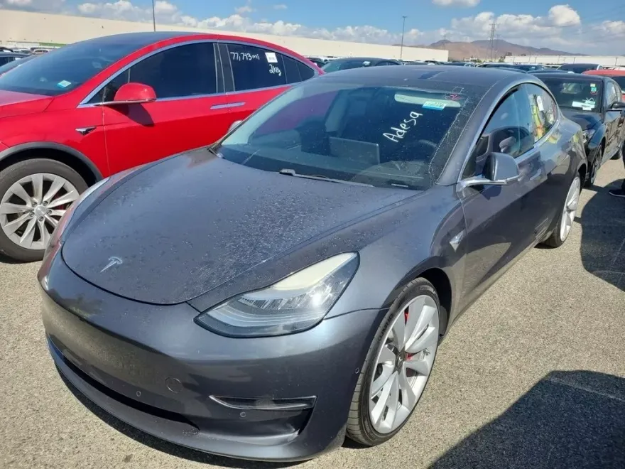 2018 Tesla Model 3 Performance photo 1