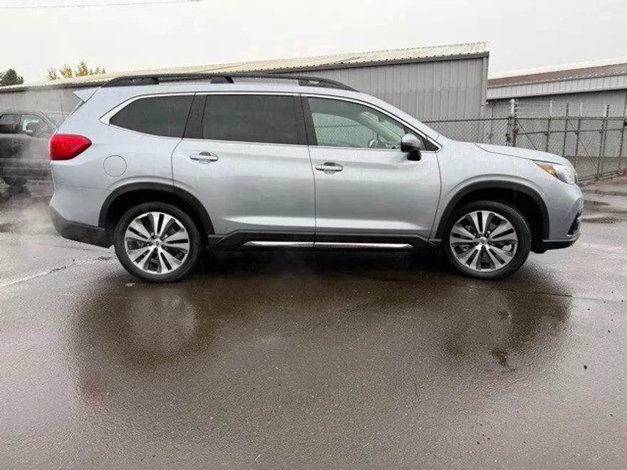 2021 Subaru Ascent Limited photo 1