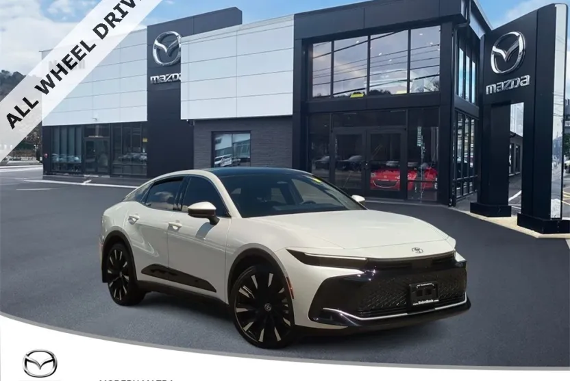 2024 Toyota Crown Platinum photo 1