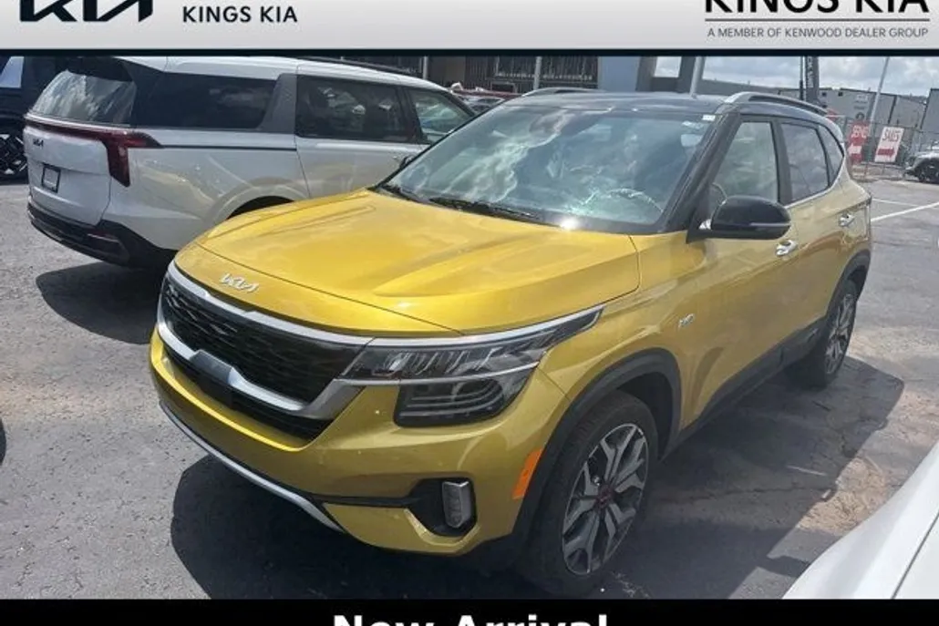 2023 Kia Seltos SX photo 1