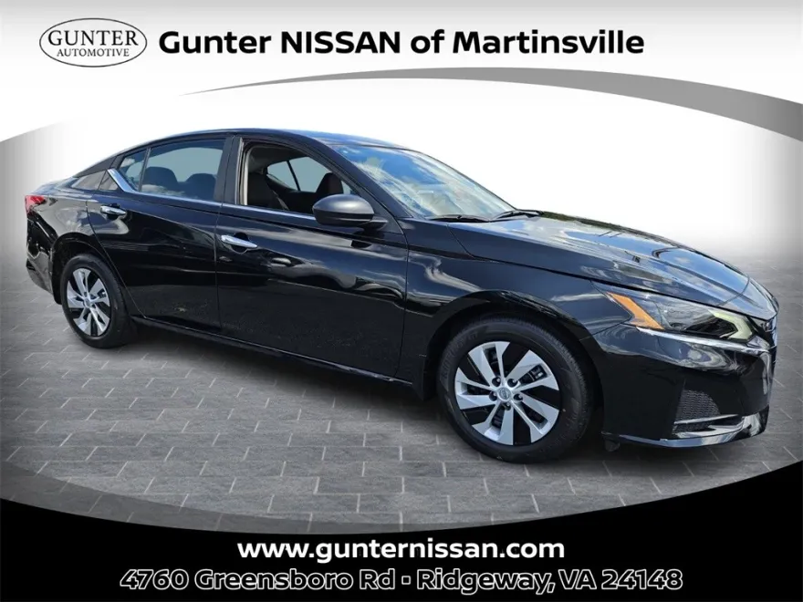 2025 Nissan Altima S photo 1