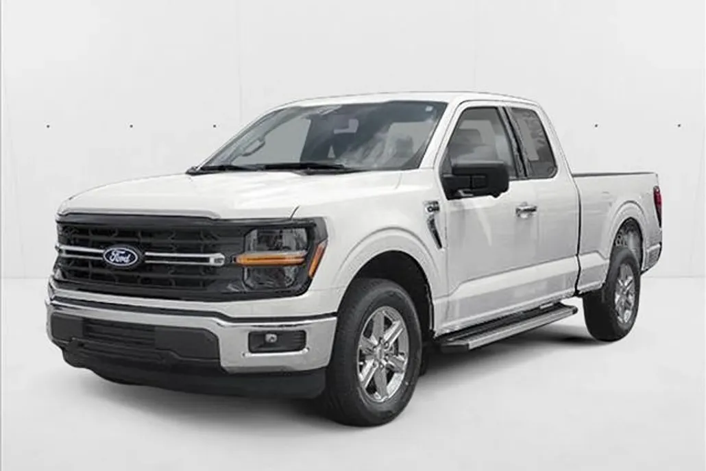 2025 Ford F-150 XLT photo 1