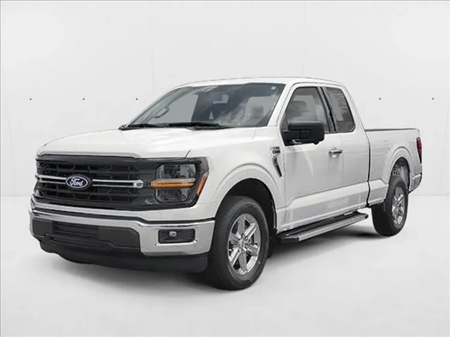 2025 Ford F-150 XLT photo 1