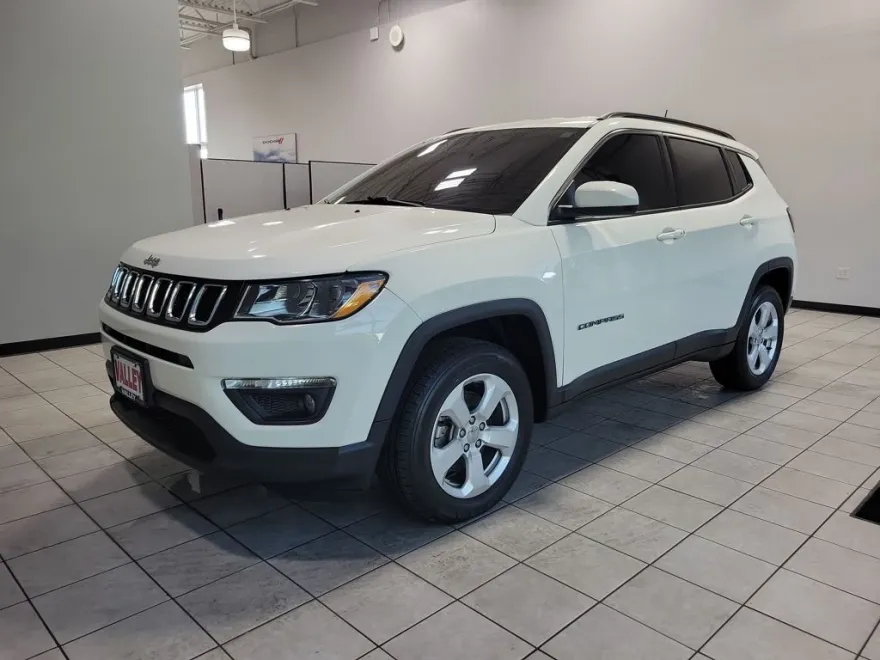2019 Jeep Compass Latitude photo 1