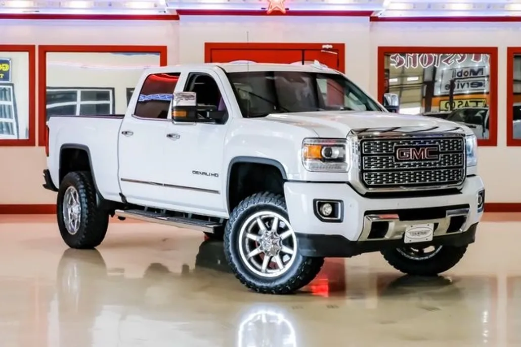 2019 Gmc Sierra HD Denali photo 1
