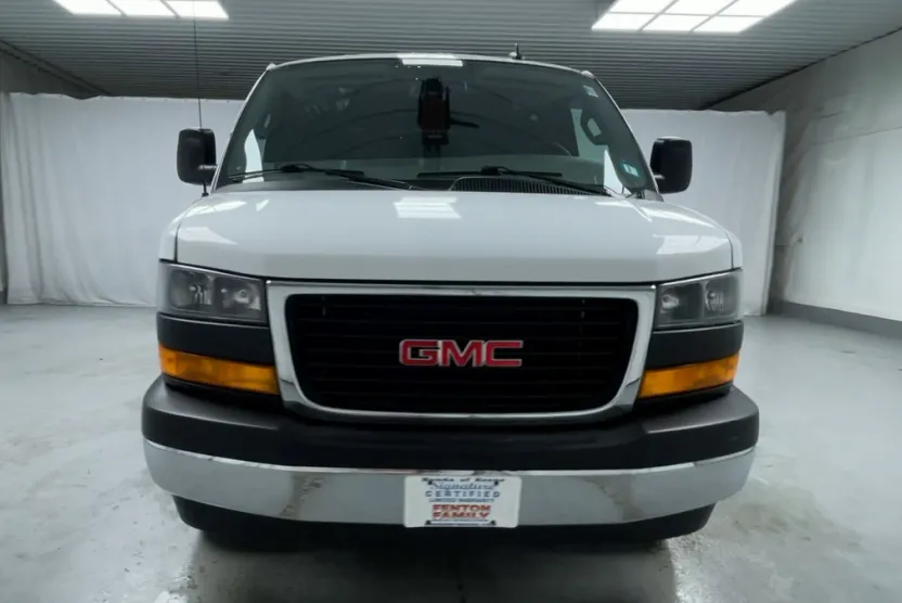 2024 Gmc Savana 2500 Cargo photo 1