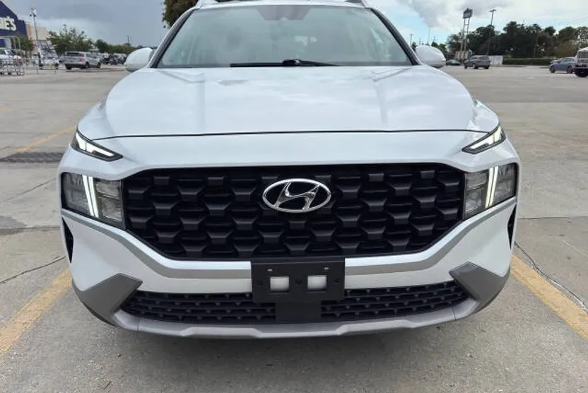 2023 Hyundai Santa Fe SEL photo 1