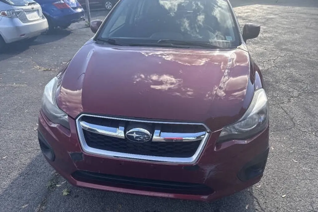 2013 Subaru Impreza 2.0i Premium photo 1