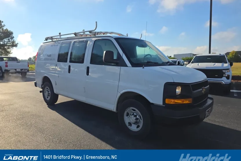 2015 Chevrolet Express Cargo Van photo 1