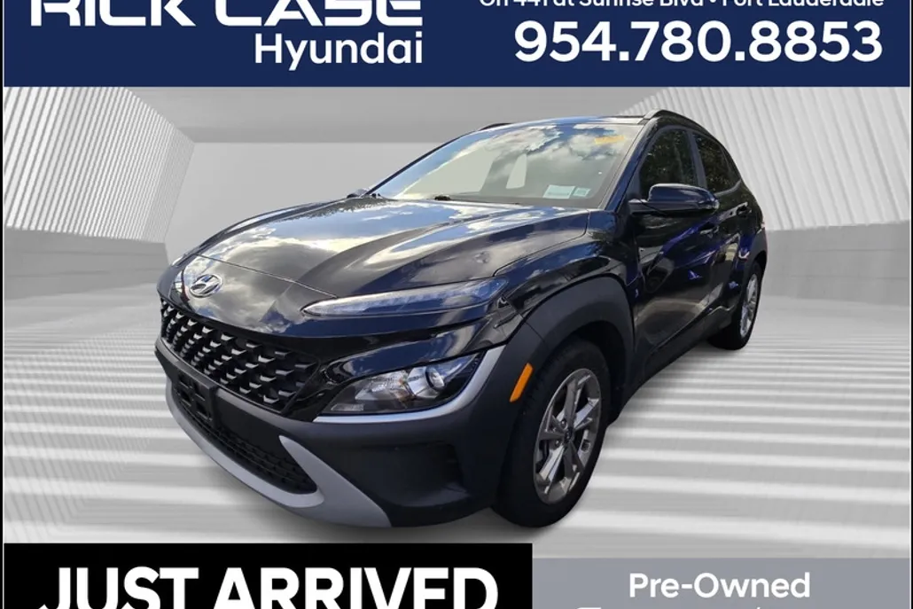 2022 Hyundai Kona SEL photo 1