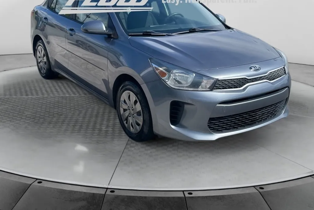 2019 Kia Rio S photo 1