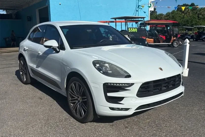 2017 Porsche Macan GTS photo 1