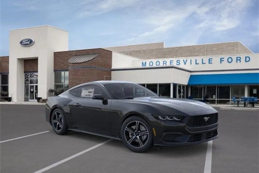 2025 Ford Mustang EcoBoost photo 1
