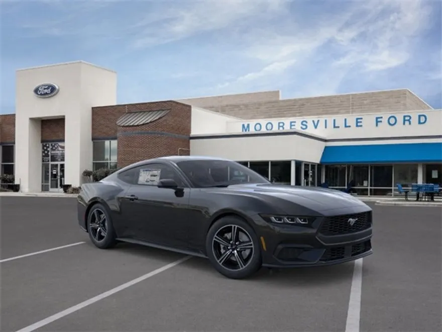 2025 Ford Mustang EcoBoost photo 1