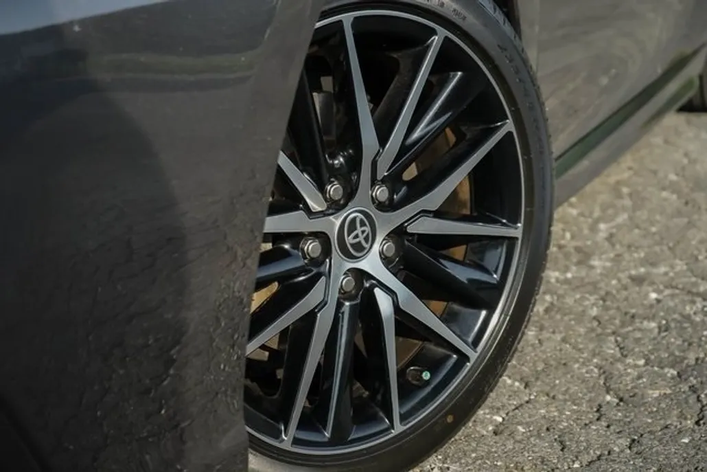 2022 Toyota Camry SE photo 1