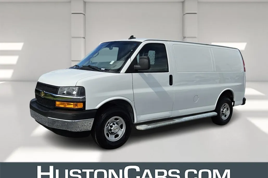 2022 Chevrolet Express Cargo 2500 photo 1